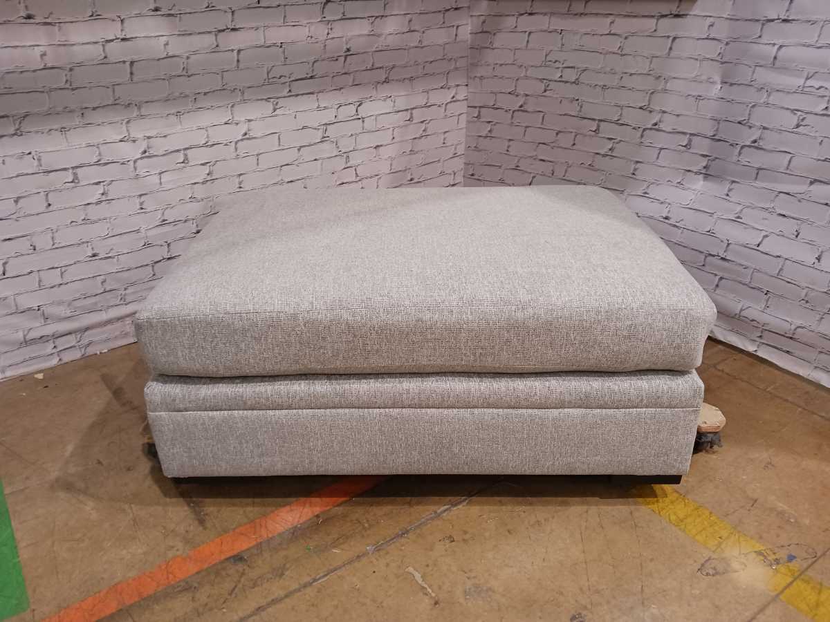 Bresslyn Place-Exclusive Oversized Accent Ottoman - Gallery Image 6